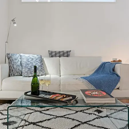 Appartamento Wonderful Flat In The Historical Center Of By Guestready Parigi